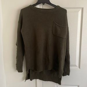Green sweater ripped sleeves oversize with upper left pocket size small/medium